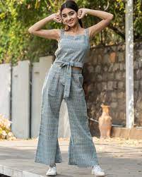 Crop Top and Pant-https://i-media.vyaparify.com/vcards/products/17298/Crop-Top-and Pant.jpeg Image